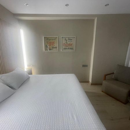 Hotel Orly Xinzo de Limia Esterno foto