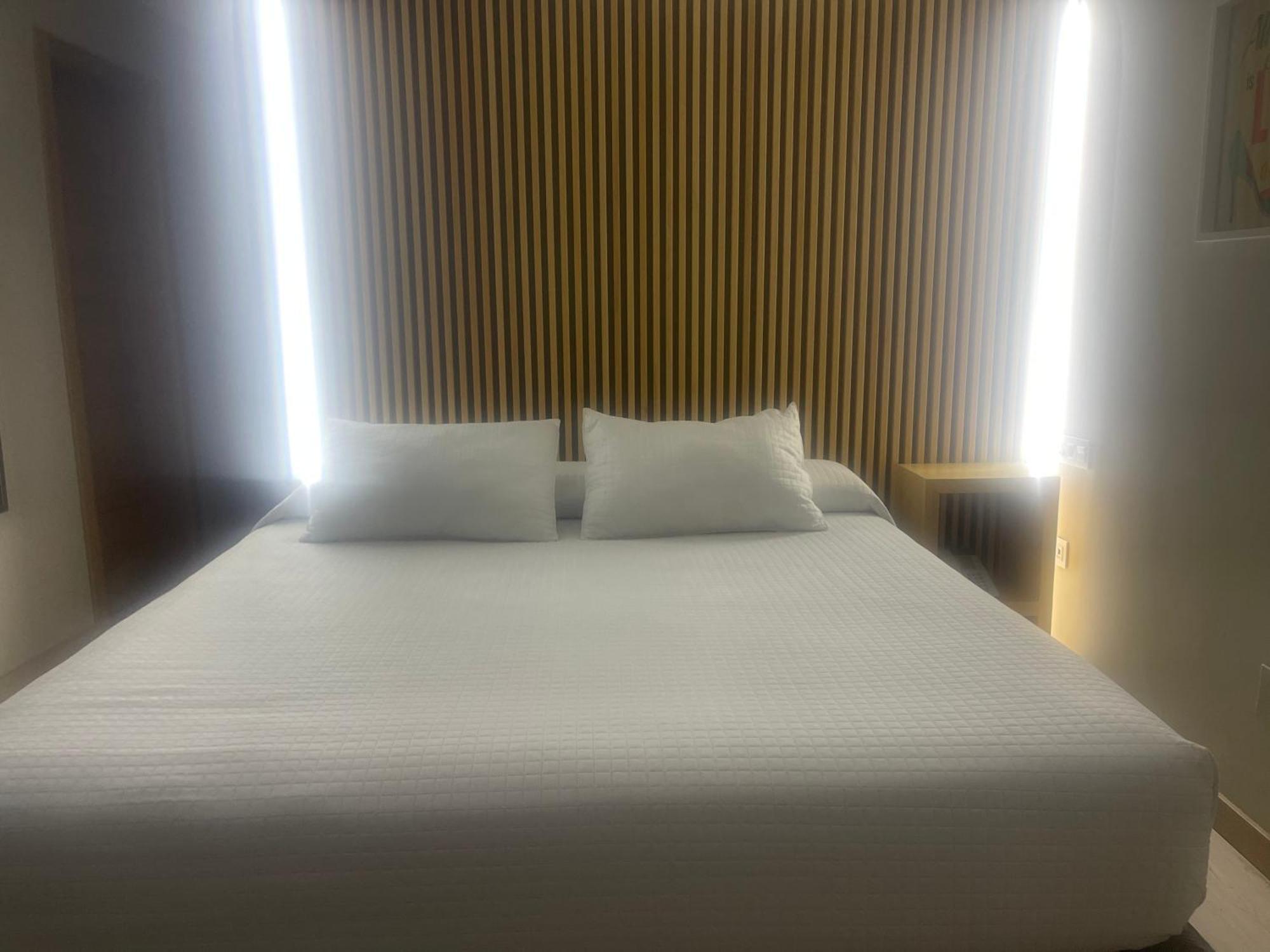 Hotel Orly Xinzo de Limia Esterno foto