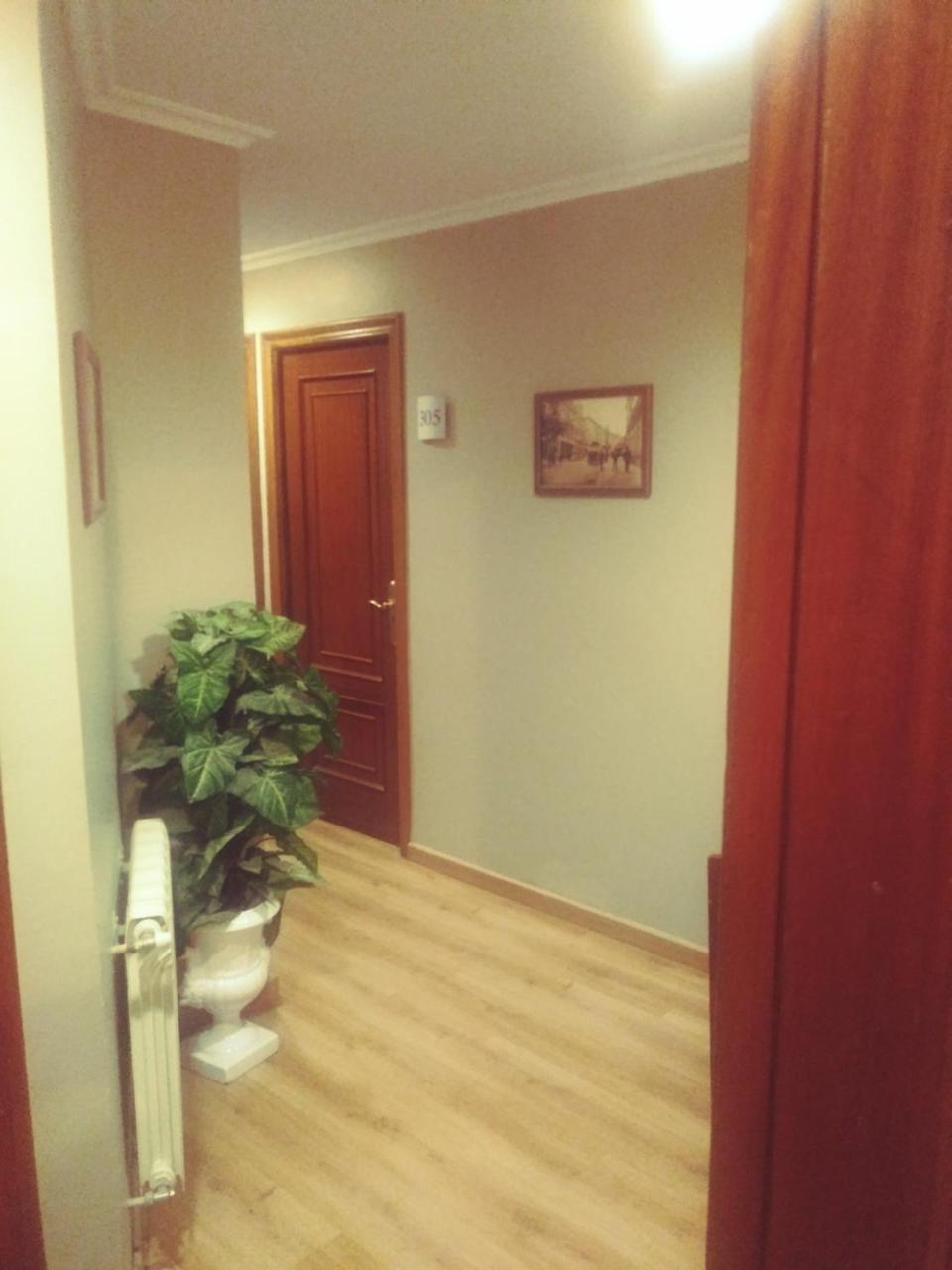 Hotel Orly Xinzo de Limia Esterno foto